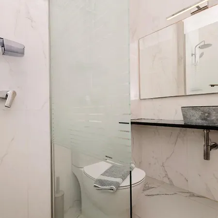 Intown Corfu 2br Apartment! *